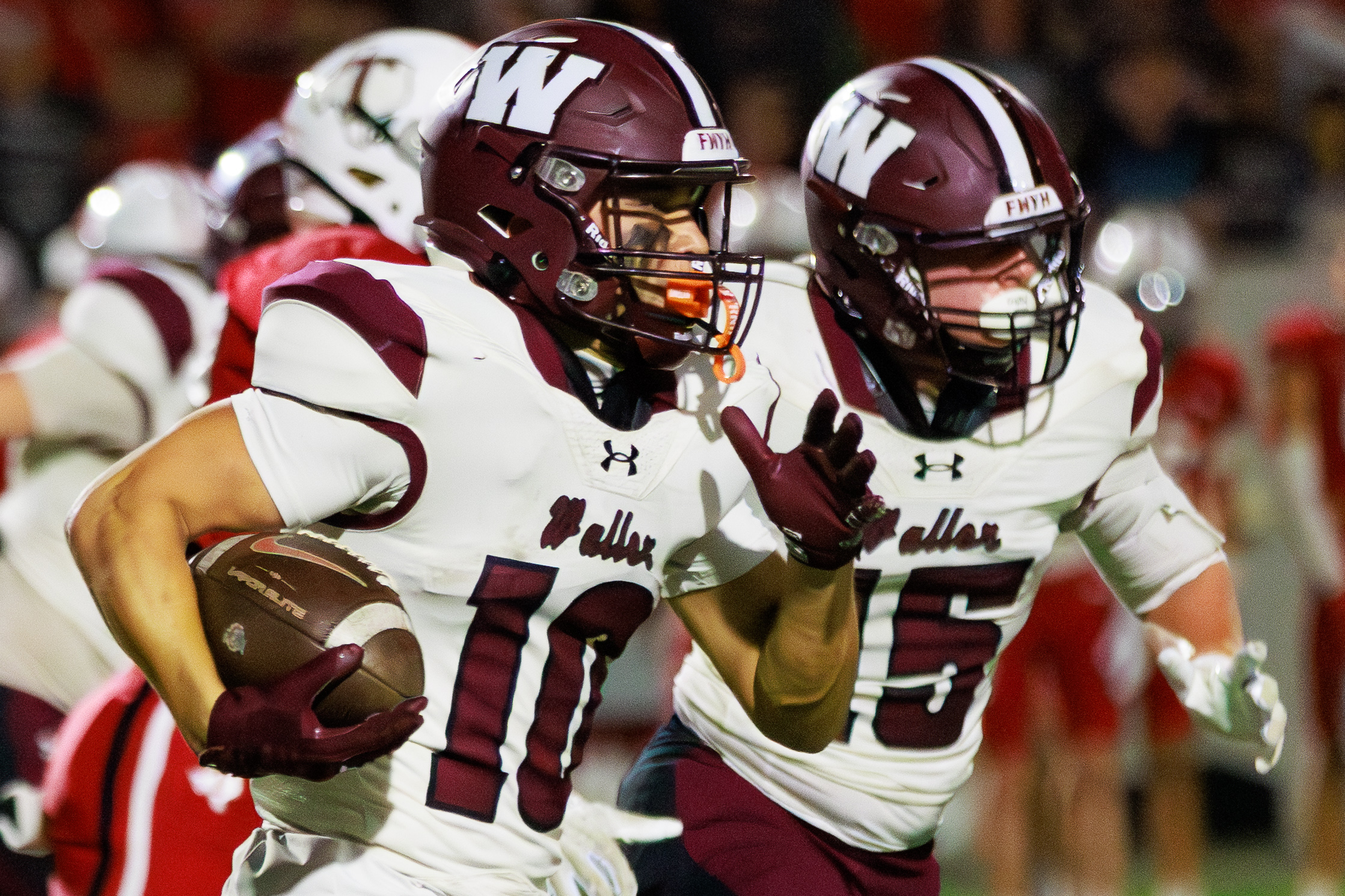 The Waller Bulldogs battle the Tomball Cougars at Tomball ISD Stadium in Tomball, Texas, on Friday, Nov. 14, 2025, for a Bi-District playoff game. (Waller Sentinel photo by Alberto Mata Jr.)